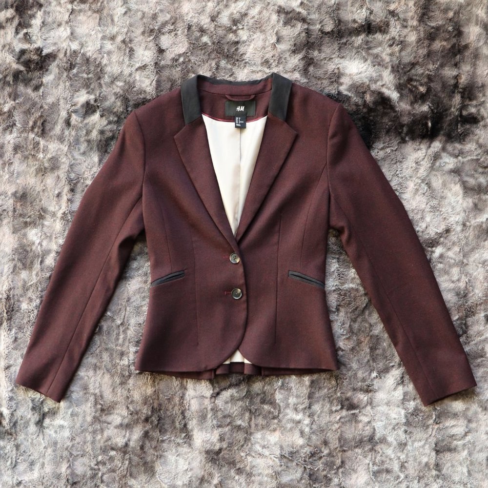 H&M Suede Collar Two Button Blazer in Wine Red Tweed